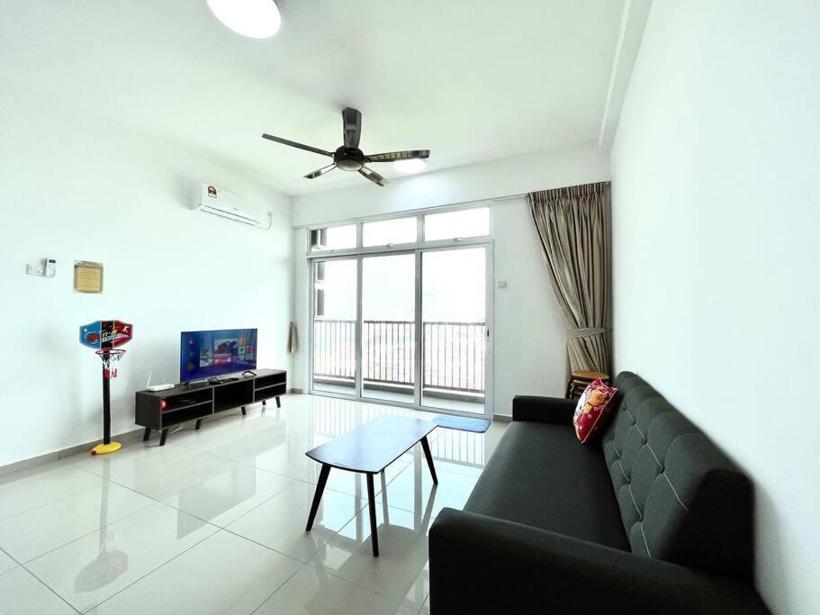 Urban Home-Swimming Pool-City Center Malacca 外观 照片