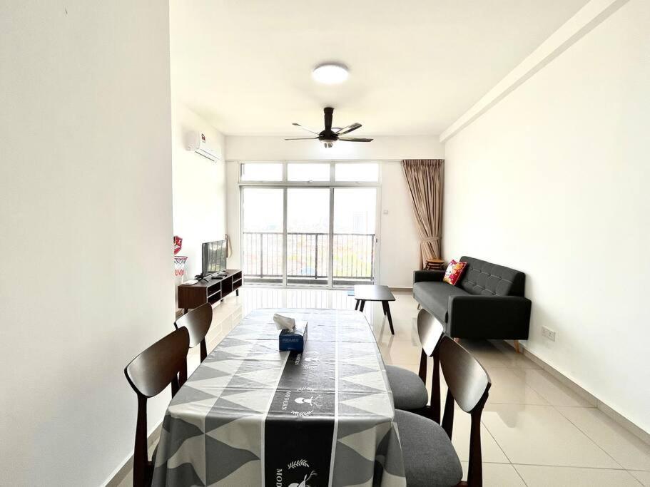 Urban Home-Swimming Pool-City Center Malacca 外观 照片