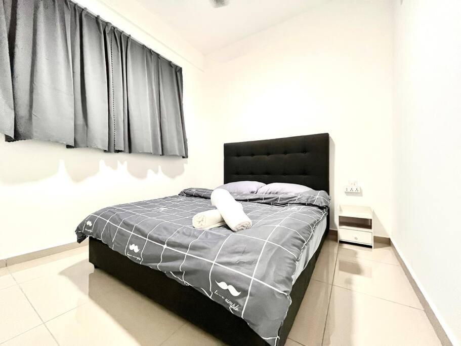 Urban Home-Swimming Pool-City Center Malacca 外观 照片